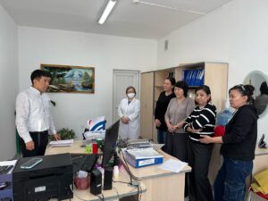 Подробнее о статье 12 марта 2025 года комплаенс офицером ГКП на ПХВ «Областной центр крови» Жасузаковым М.Ж., работникам административной части Центра крови…